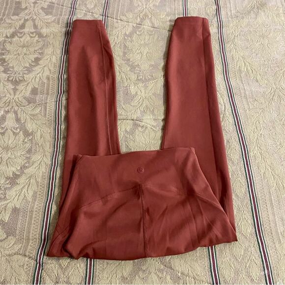 Lululemon InStill High-Rise Tight 25" Mulled Wine Leggings Women’s Sz 2 Workout - Picture 10 of 13